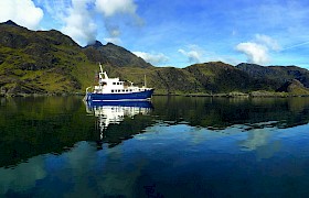 Emma Jane anchored at Loch Scavaig on Skye cruise