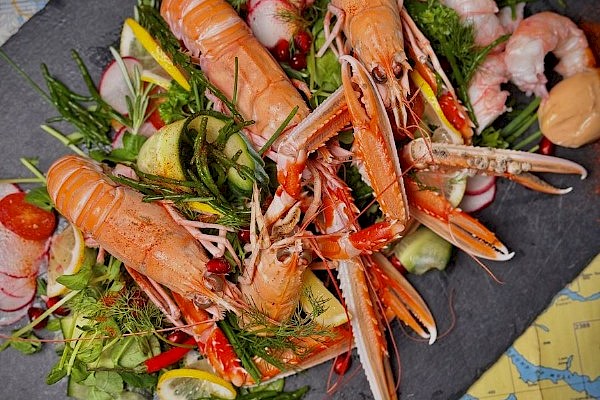hebrides_cruises_langoustine_dish_900.jpg